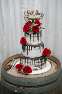 Red rose cake flowers
